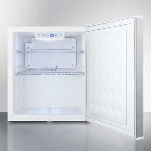 FFAR25L7SS Refrigerator Open