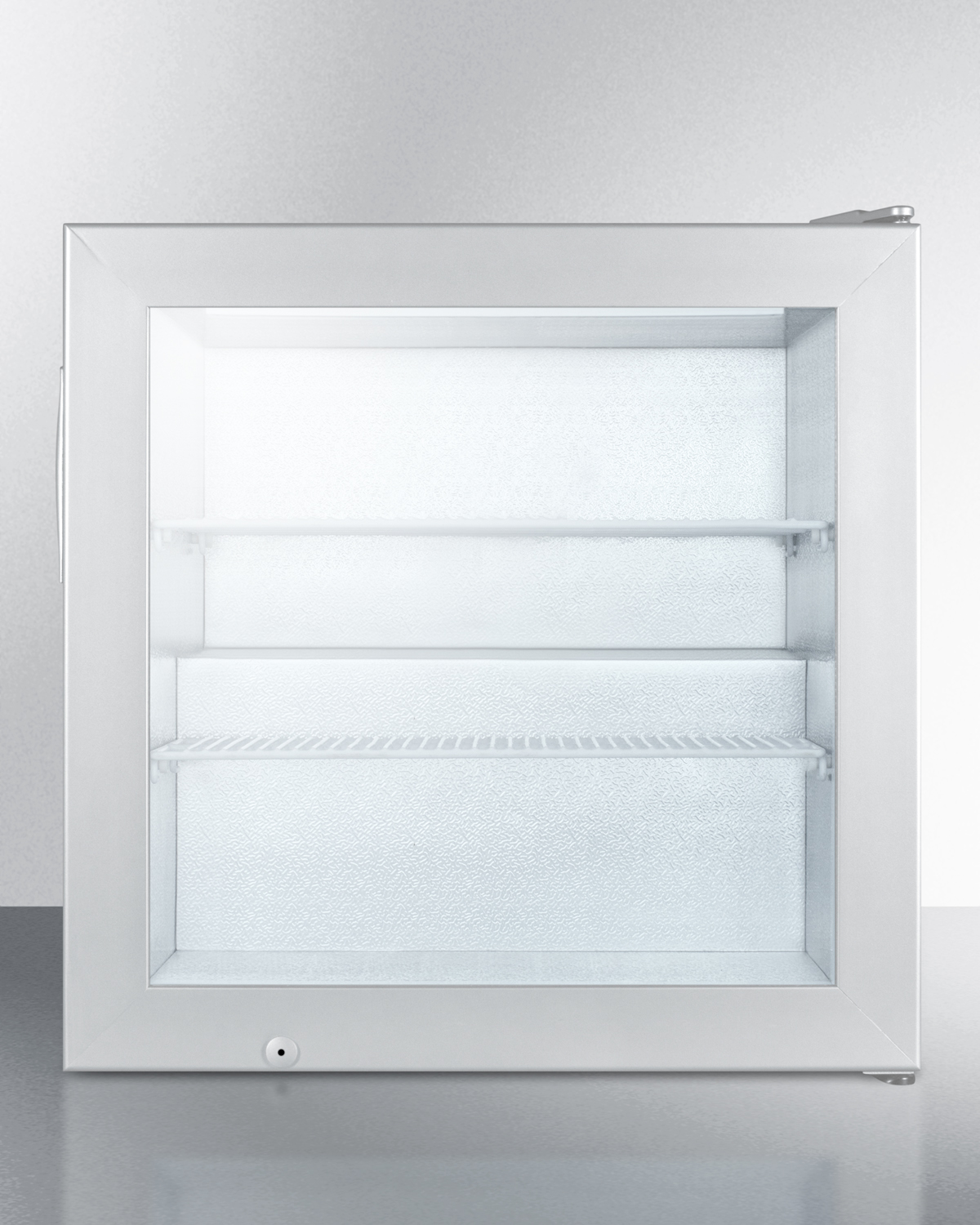 SCFU386FROST | Summit® Appliance