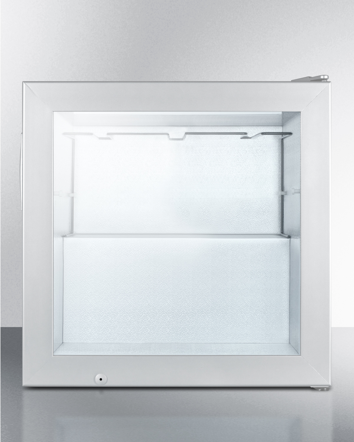 SCFU386CSSVK | Summit® Appliance