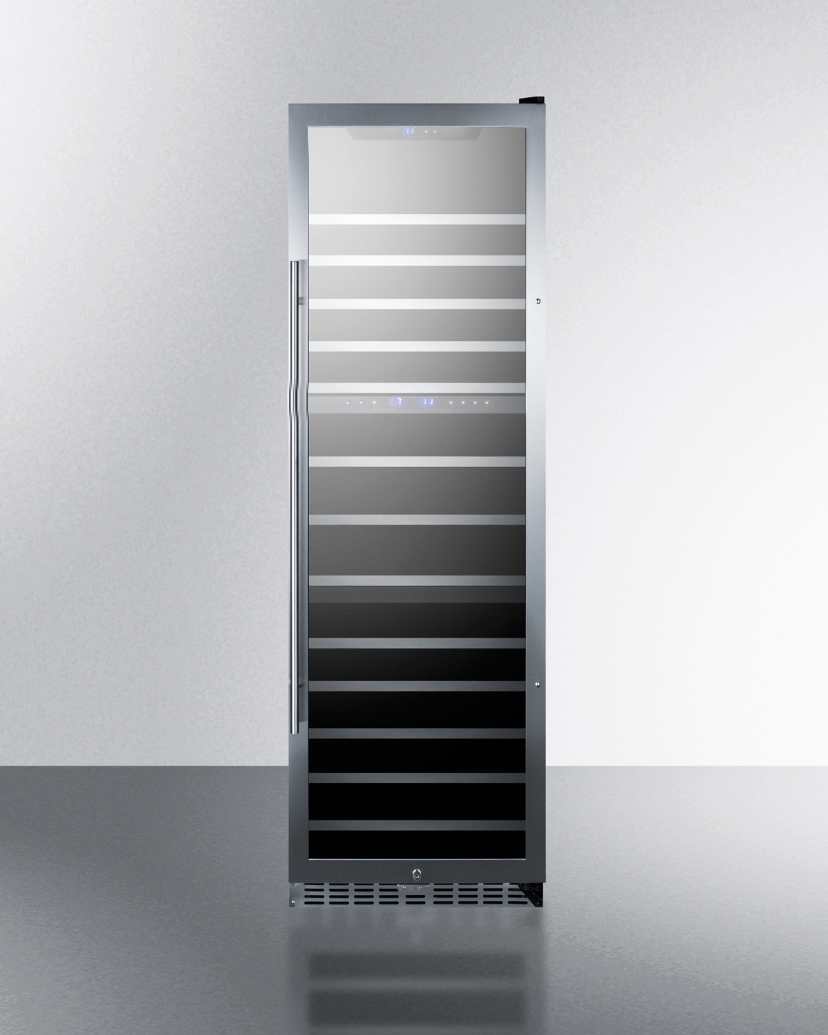 シラノ・ド・ベルジュラック SWC1987T | Summit® Appliance