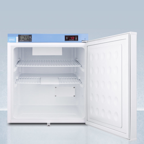 FFAR24LMED2 Refrigerator Open