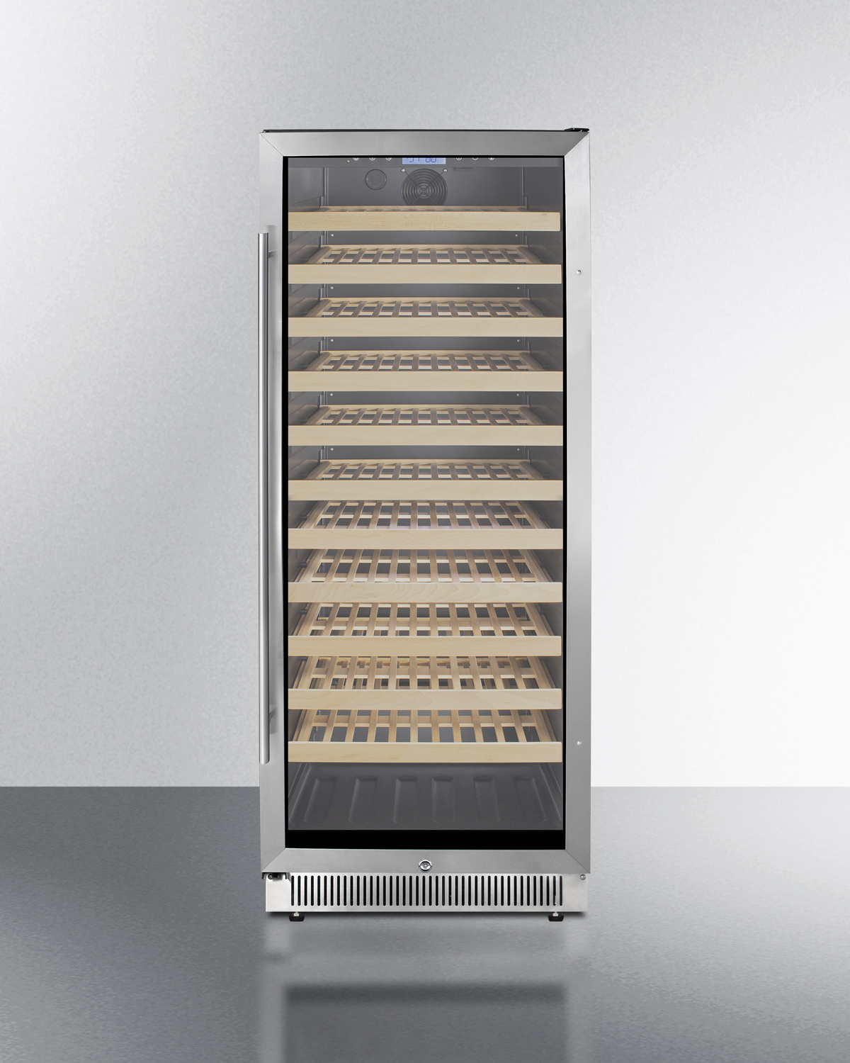 SWC1127B | Summit® Appliance