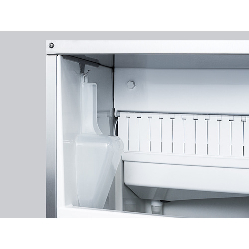 BIM68OSGDR Icemaker Detail