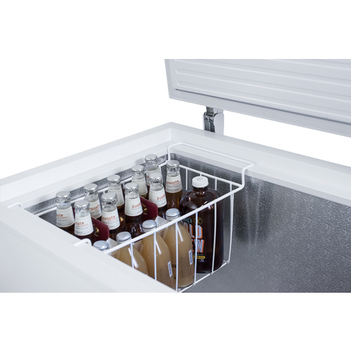 EQFR71 Refrigerator Detail