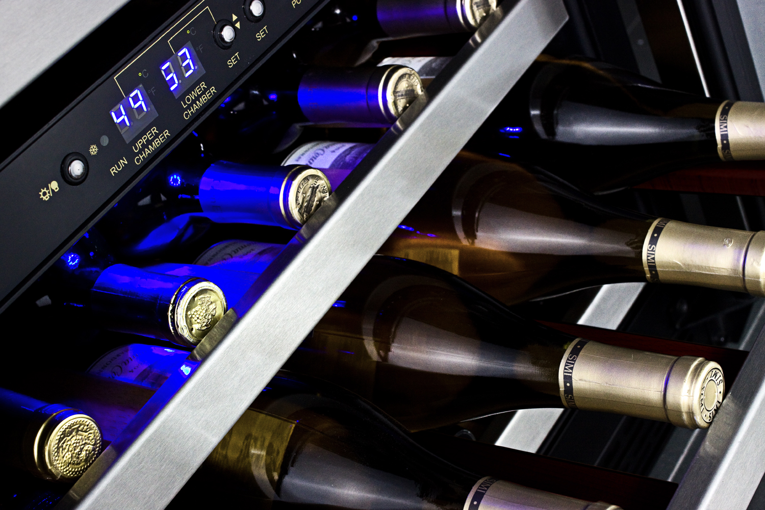 Summit Appliance Dual Zone 23.63'' 46 Bottle Wine Refrigerator with Reversible Door | Fridge.com