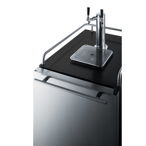 SBC677BITWIN Kegerator Detail