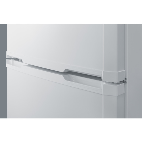 FF1427W Refrigerator Freezer Detail