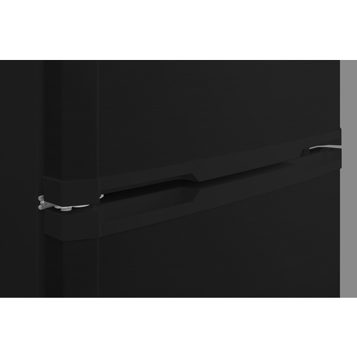 FF1427BKLHD Refrigerator Freezer Detail