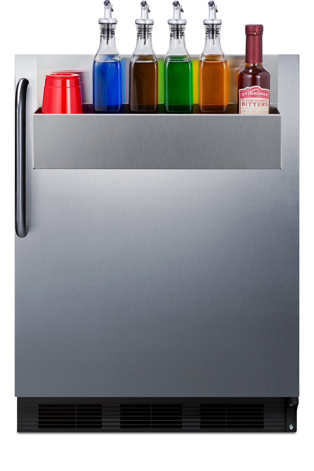 Summit Appliance 5.5 Cubic Feet Freestanding Mini Fridge | Fridge.com