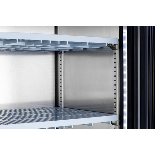 SCR1104RH Refrigerator Detail