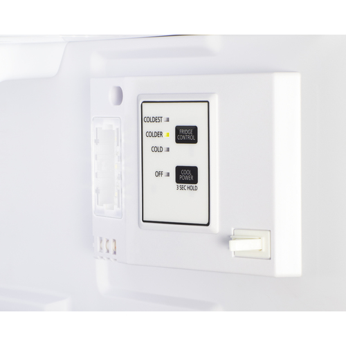 FF711ES Refrigerator Freezer Detail