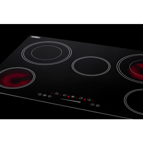 CR5B30T7B Electric Cooktop Detail