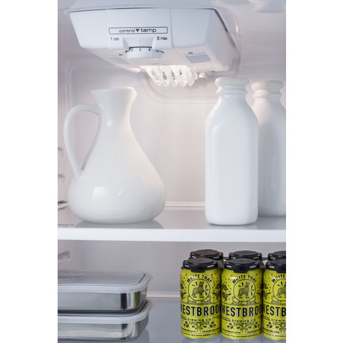 FF1427WLLF2 Refrigerator Freezer Detail