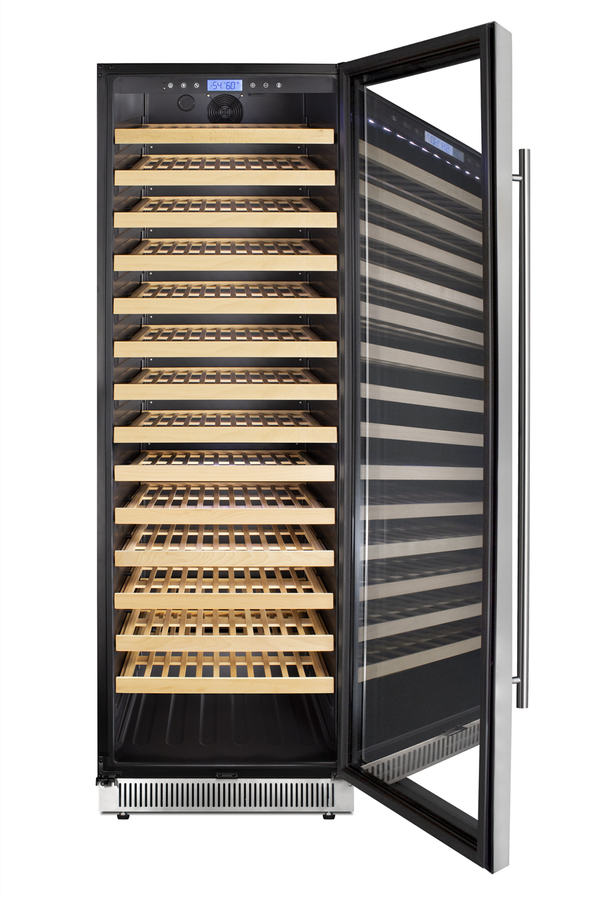 SWC1926B | Summit® Appliance