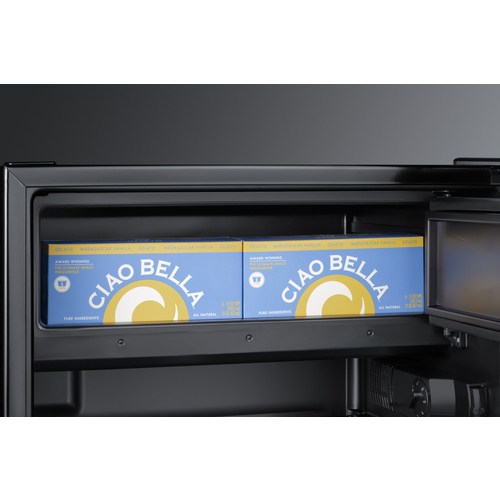 CT66BK2SS Refrigerator Freezer Detail