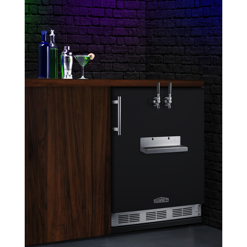 SBC58BFRTPCF Kegerator Set