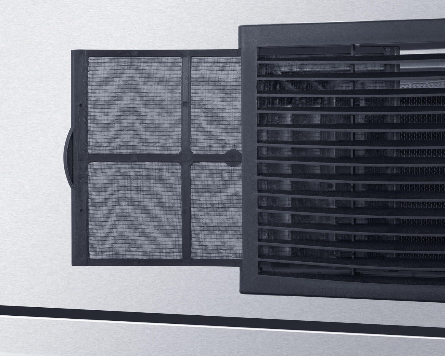 Summit 23" Ice Maker BIM350KDISP | Fridge.com