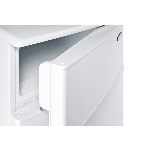 CP36W Refrigerator Freezer Detail