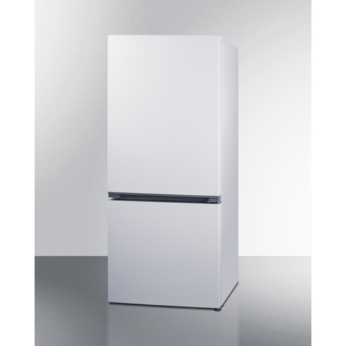 FFBF172W Refrigerator Freezer Angle