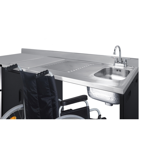 CK72ADARBFNCK Kitchenette Detail