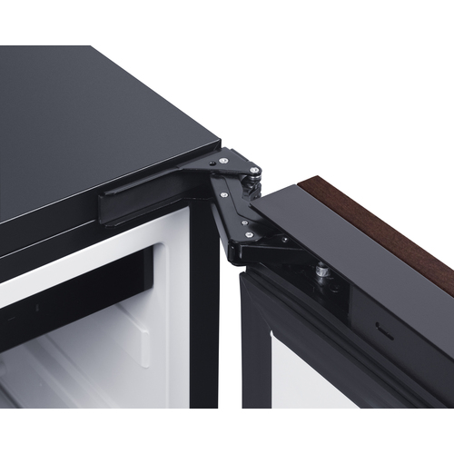 FFRF3070BPNR Refrigerator Freezer Detail