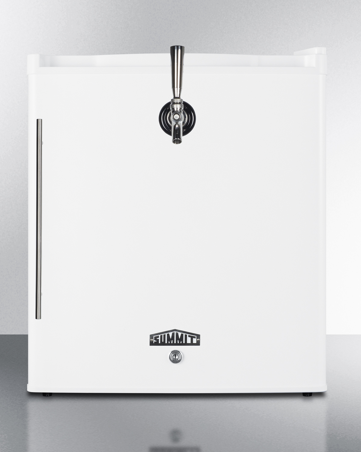 FFAR25L7FRTP | Summit® Appliance