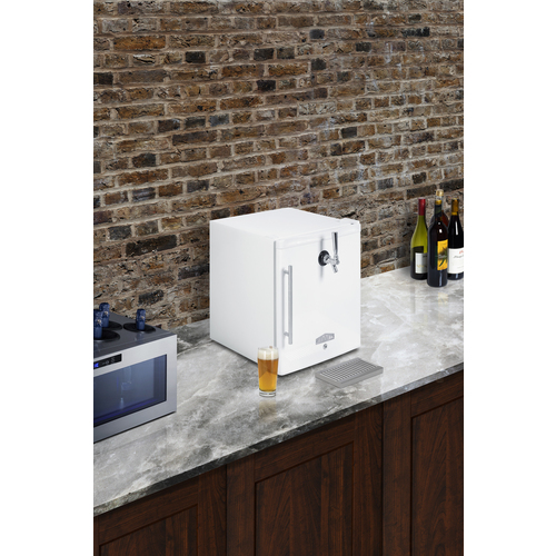 FFAR25L7FRTP Kegerator Set